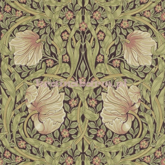 Klasyczna tapeta z kwiatem beżowo różowym, oliwkowymi liśćmi na brązowym tle 