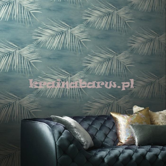 Romantyczna tapeta z wzorem  liści palmy z metalicznym akcentem na niebieskim tle